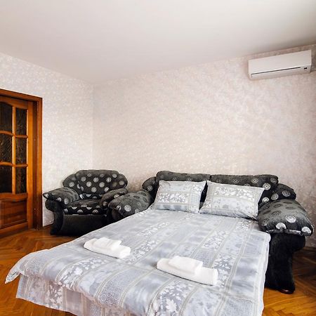 מינסק Rooms For Rent In The Mayakovskogo מראה חיצוני תמונה
